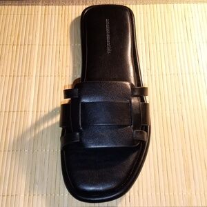 ONE SHOE ONLY!! NWOT AMAZON ESSENTIALS LEFT SHOE ONLY BLACK FAUX LEATHER SIZE 8